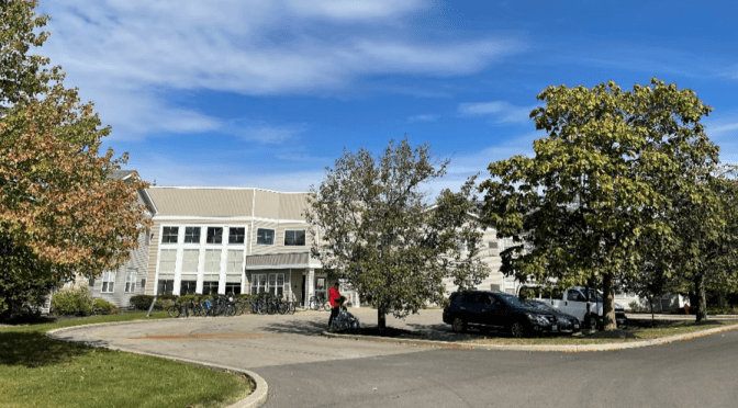 Students Help Jewish Family Services During Day of Service